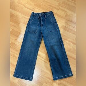 Just Black High Rise Blue Jeans with wide leg bottom